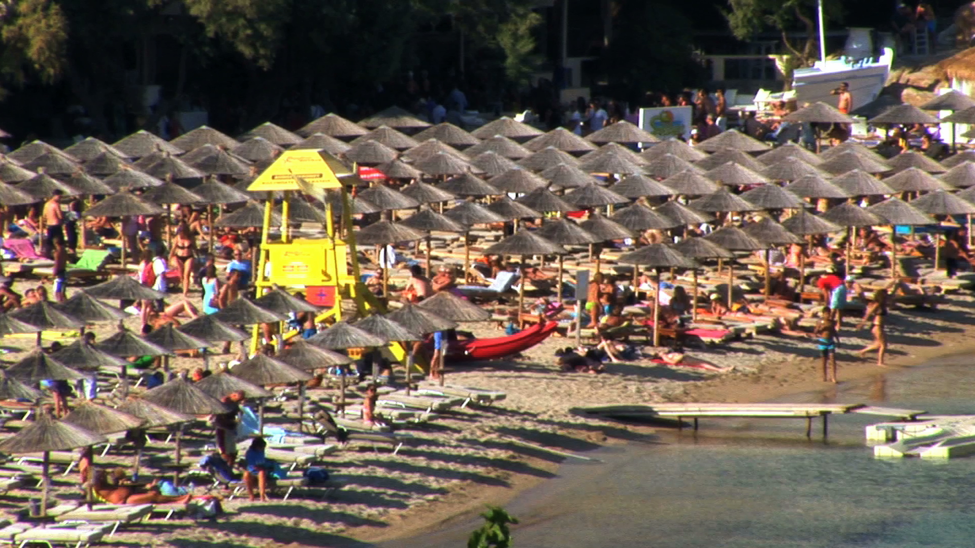Super Paradise Beach