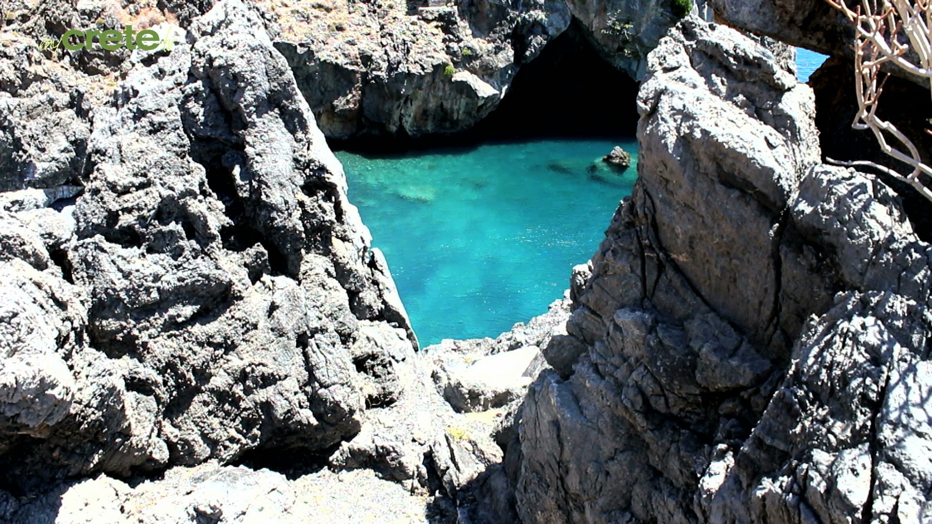 Voidomatis Beach